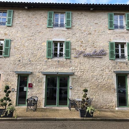 L'Embellie Hotel Treffort  Exterior photo